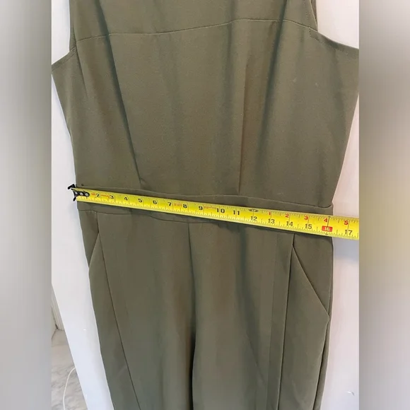 Gibson Latimer, 10, Women’s dark olive green back zip wide leg jumpsuit EUC - Picture 3 of 7